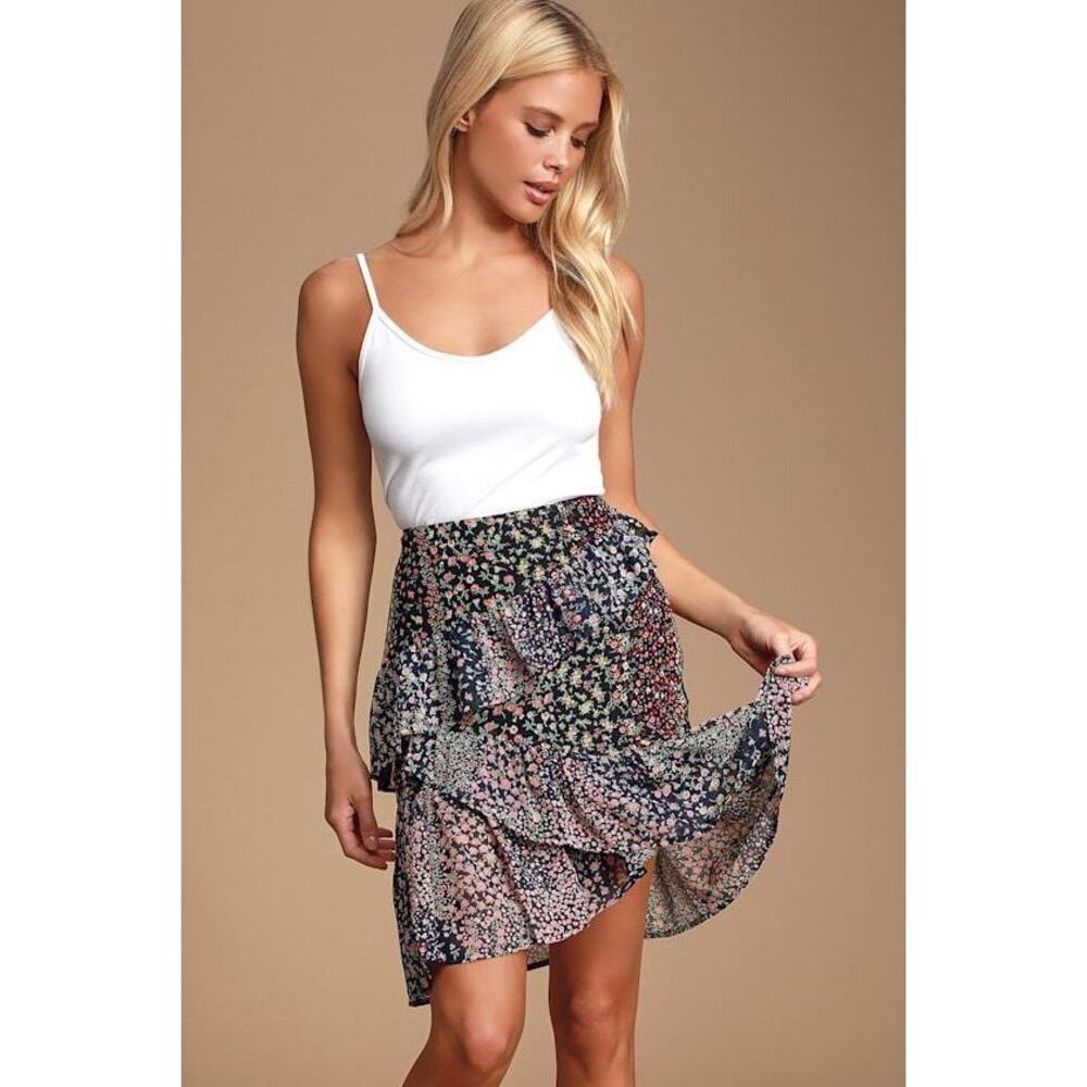 Lulus Catania Black Floral Print Ruffled Mini Skirt - Size M